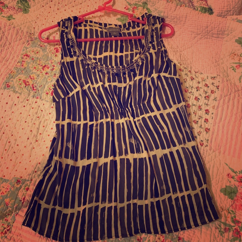 Beautiful Ann Taylor top